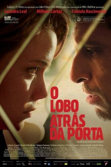  Волк у двери (2013) O Lobo Atrás da Porta